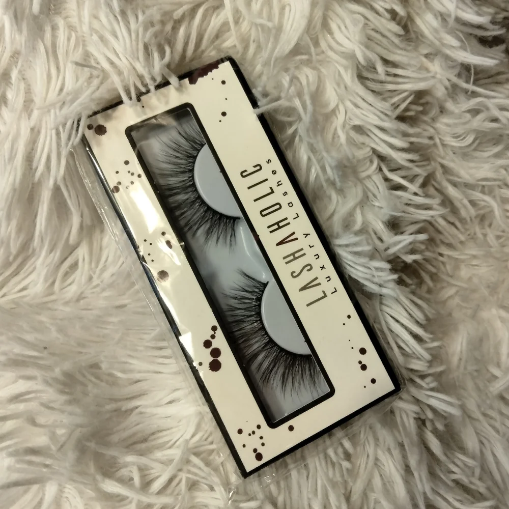 🆕 Lashaholic Luxury Lashes (Kiss Me)